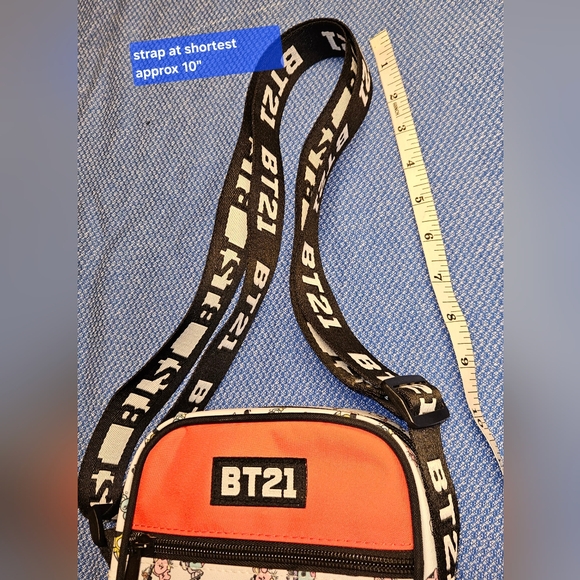 BTS BT21 Crossbody Phone/Camera Bag Like New approx 7"×6"×2" Strap 10"-20" - Picture 7 of 8